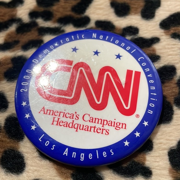 CNN 2000 Democratic National Convention 🇺🇸 Button Pin Pinback Vintage Y2K LA - Picture 9 of 11